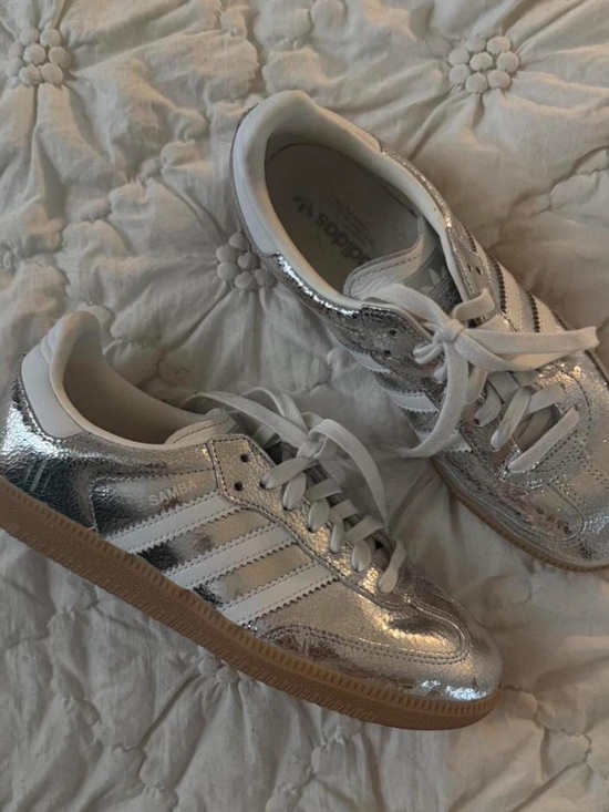 adidas Shoes - Adidas Silver Sambas